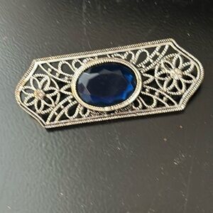 Nice fashion pin bar style with rhinestones